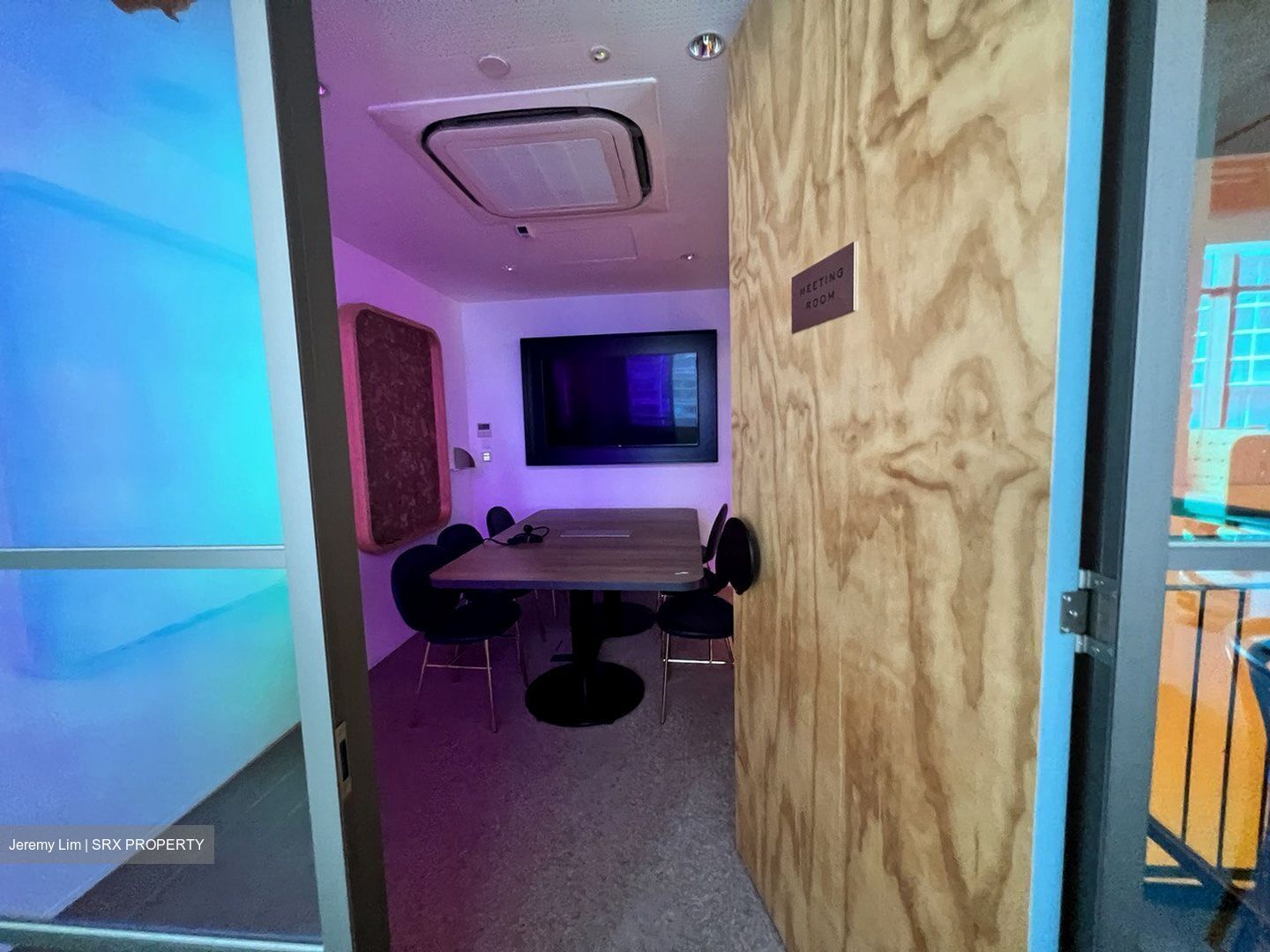 Tahir Building (D1), Office #437338861